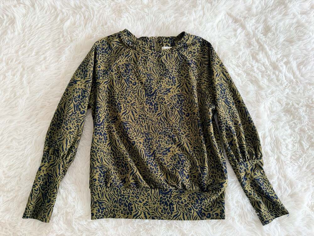 Melloday Animal Print Long Sleeve Blouse Size S